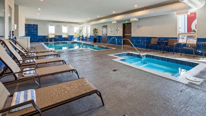 هتل Best Western Plus Moosomin