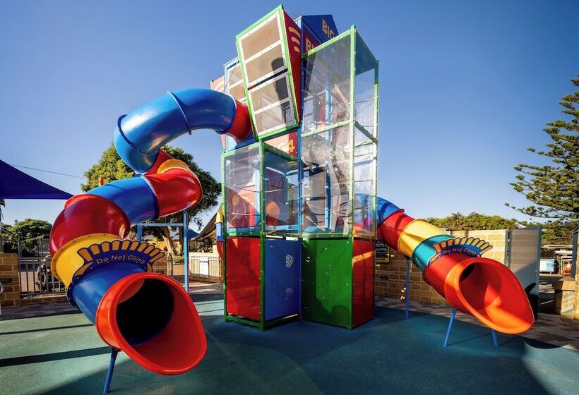 هتل Big4 Middleton Beach Holiday Park