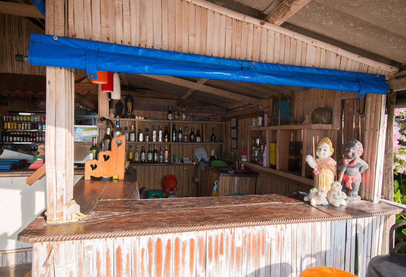 호텔 Chaam Little Shop & Resort