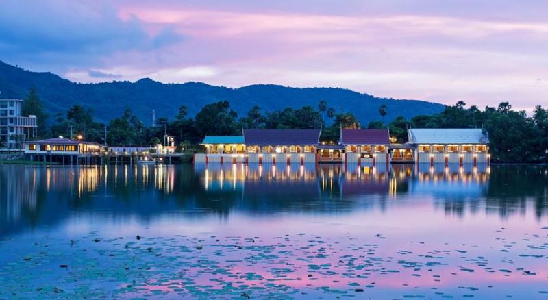 هتل Chabana Resort Bang Tao Beach Phuket  Sha Extra Plus