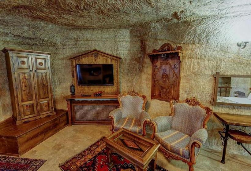 בית מלון כפרי Chelebi Cave Suites Plus 6 Years Old