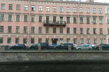 هتل Griboedov House