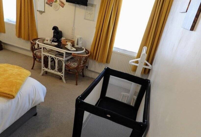 ホテル Kings Arms