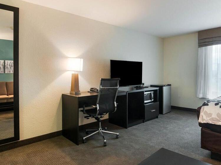 هتل Sleep Inn & Suites Fort Dodge