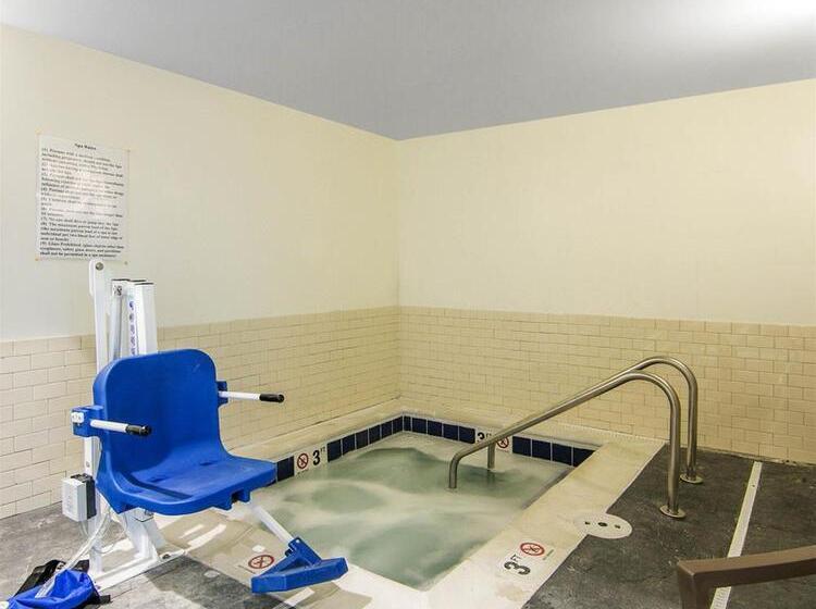 هتل Sleep Inn & Suites Fort Dodge