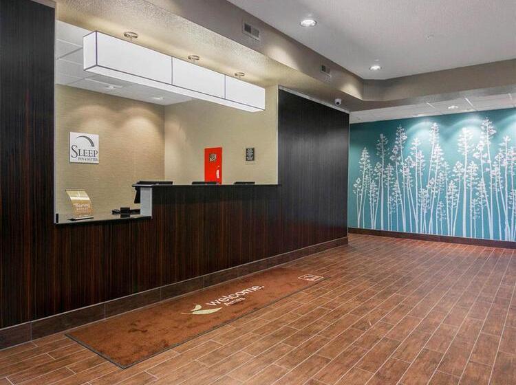 هتل Sleep Inn & Suites Fort Dodge