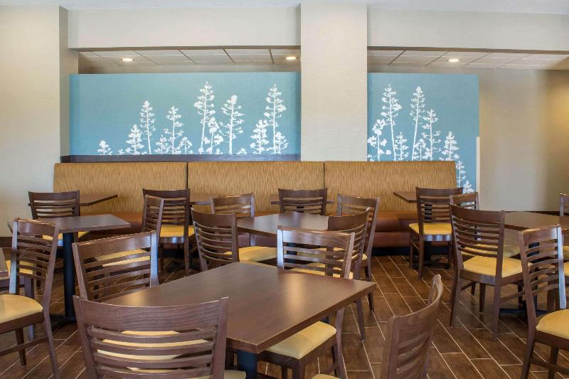 هتل Sleep Inn & Suites Fort Dodge