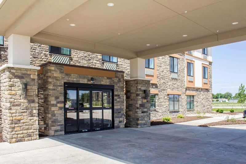 هتل Sleep Inn & Suites Fort Dodge