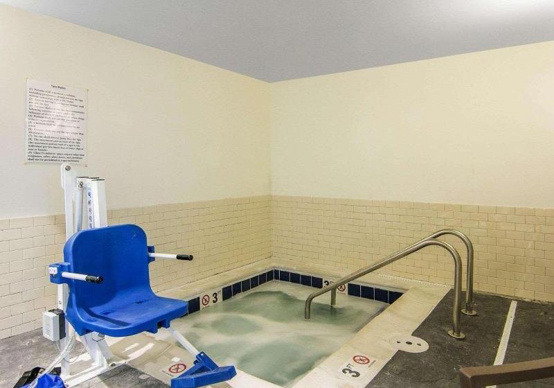 هتل Sleep Inn & Suites Fort Dodge