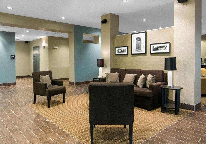 هتل Sleep Inn & Suites Fort Dodge
