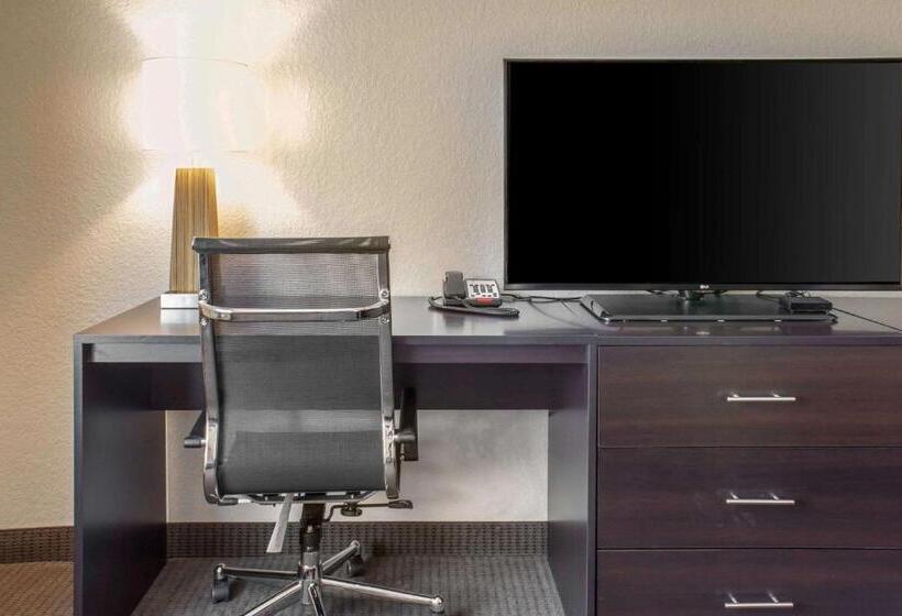 هتل Sleep Inn & Suites Fort Dodge