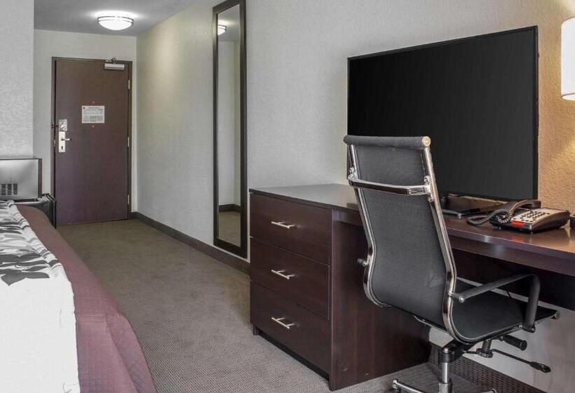 هتل Sleep Inn & Suites Fort Dodge