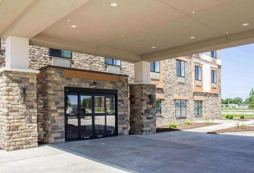 هتل Sleep Inn & Suites Fort Dodge