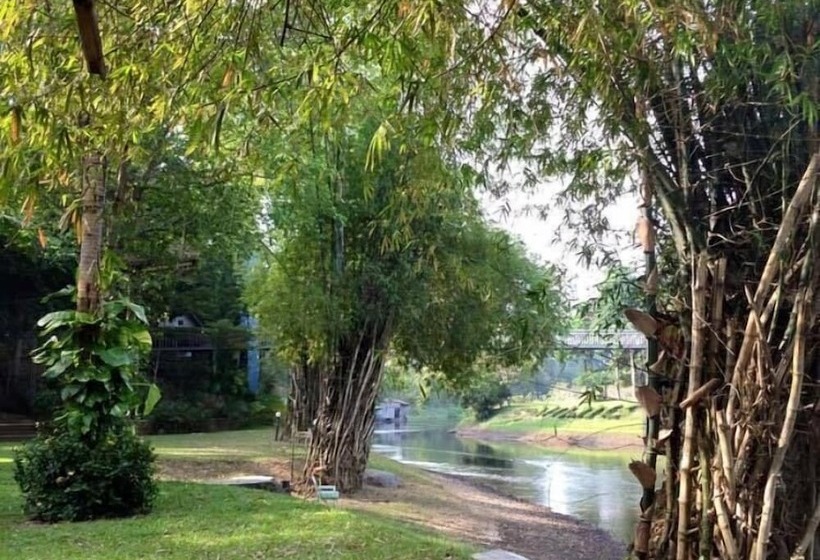 فندق Suanphet Riverview Resort