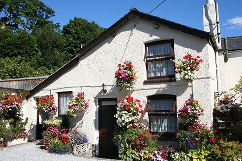 酒店 The Four Poster