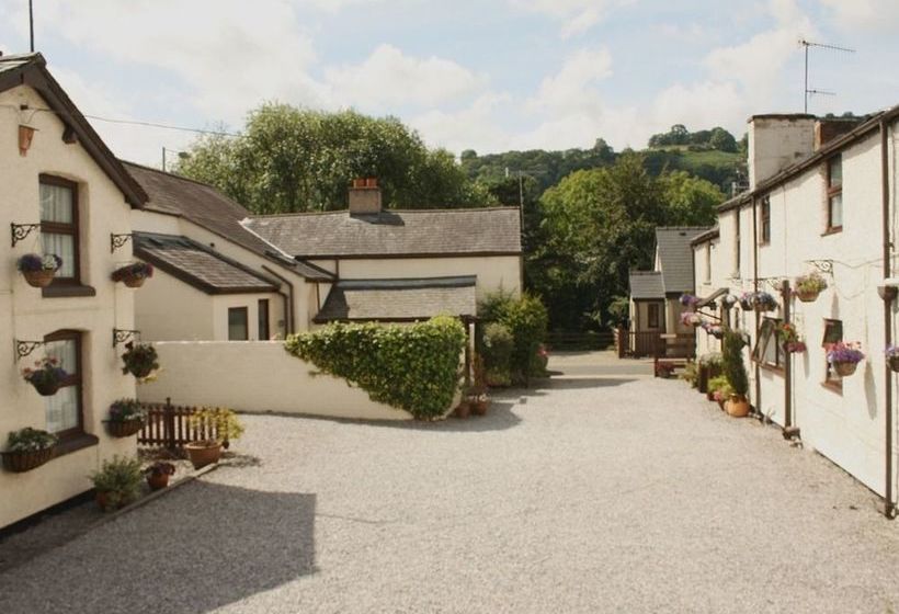 酒店 The Four Poster