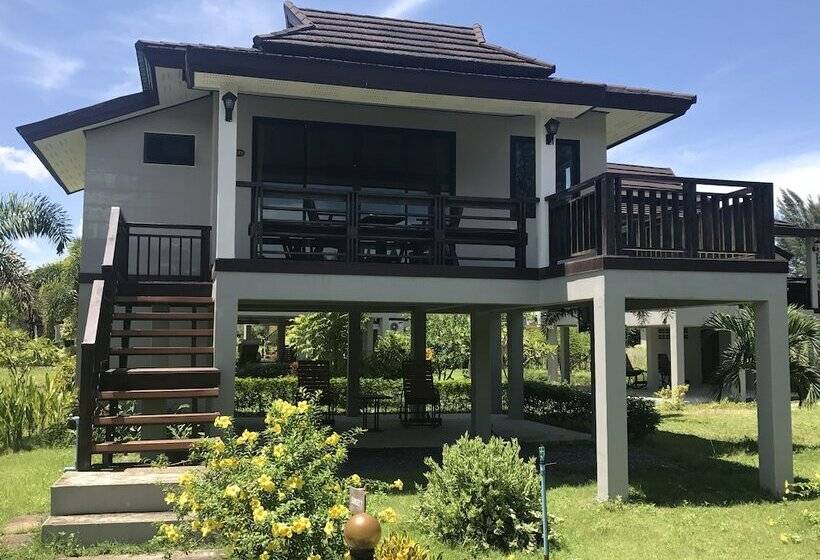 هتل The Hip Resort @ Khao Lak