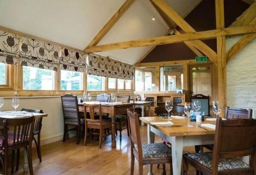 هتل The Pheasant At Neenton