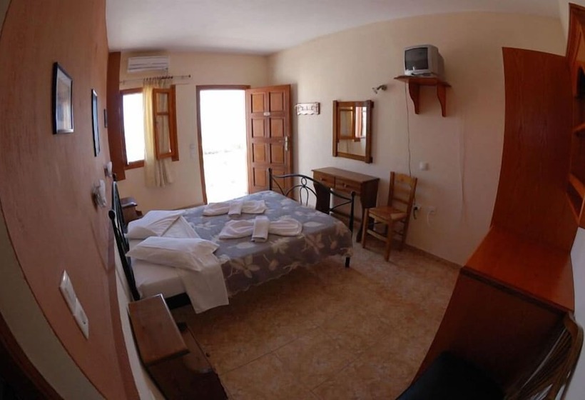 هتل Villa Galinia