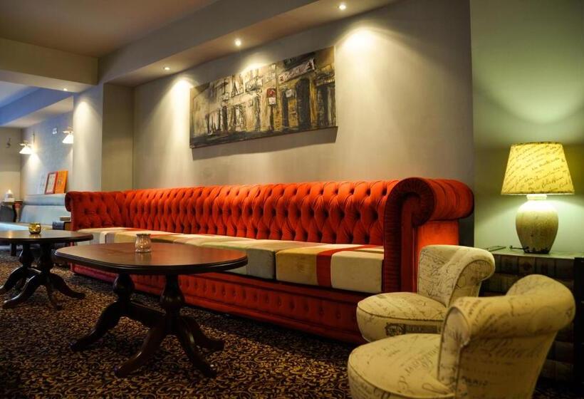 پانسیون Paj Hotelul Retreat & Spa