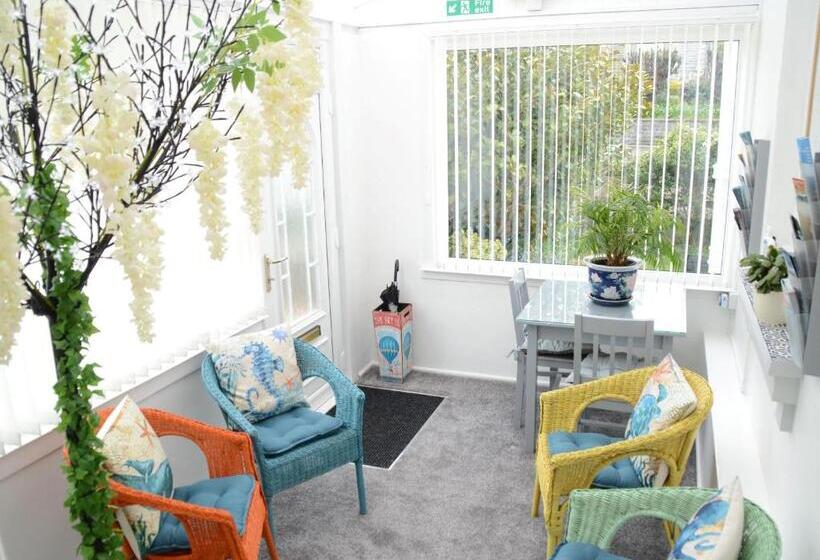 بنسيون St Edmunds Guest House