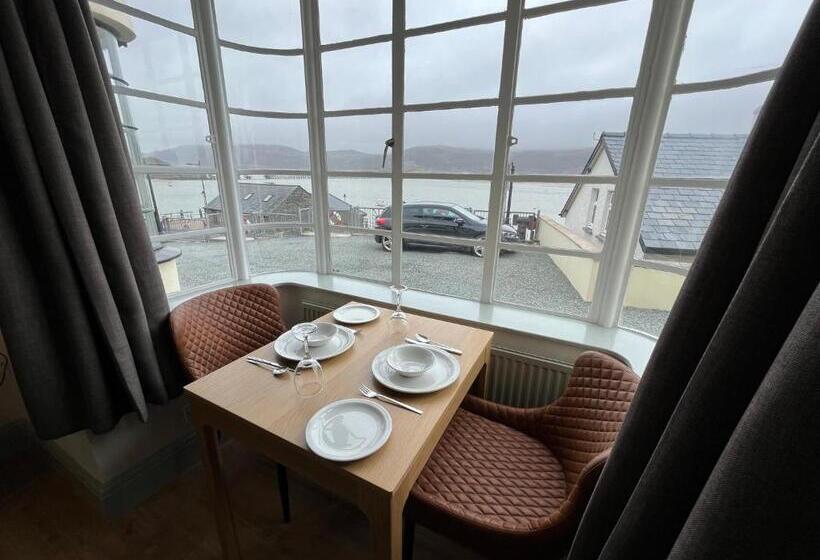 Пансион Sunray Apartments