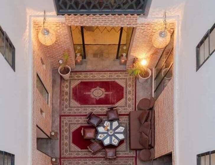 Riad Salam 40