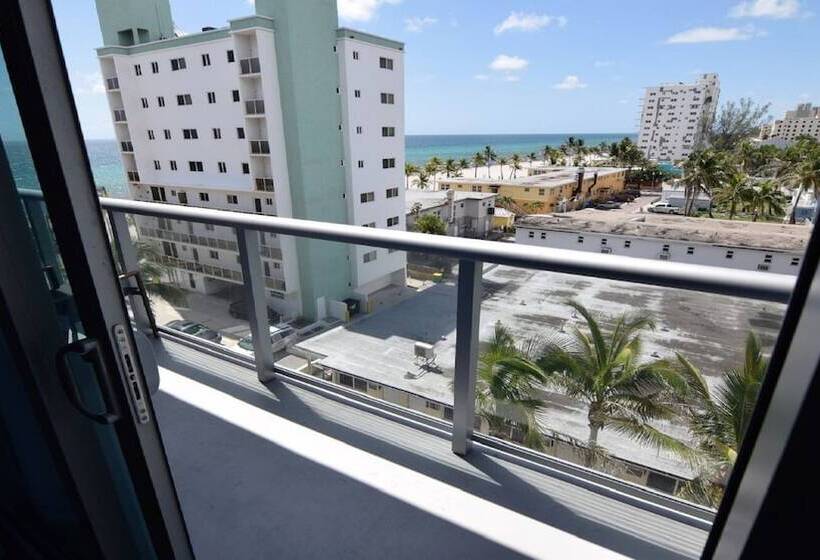 هتل Hollywood Bliss Studio Balcony Beach View