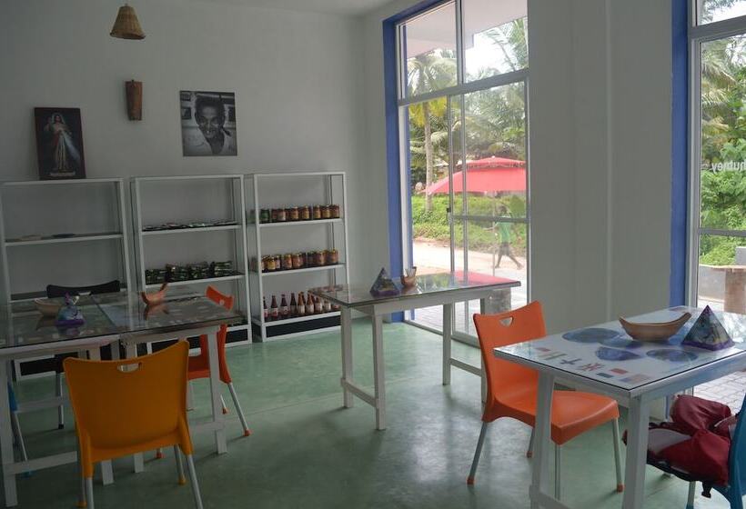 تختخواب و صبحانه Feel Beach Villa
