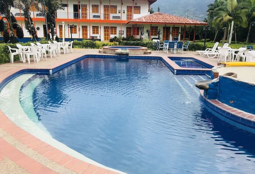 Finca Hotel La Rivera