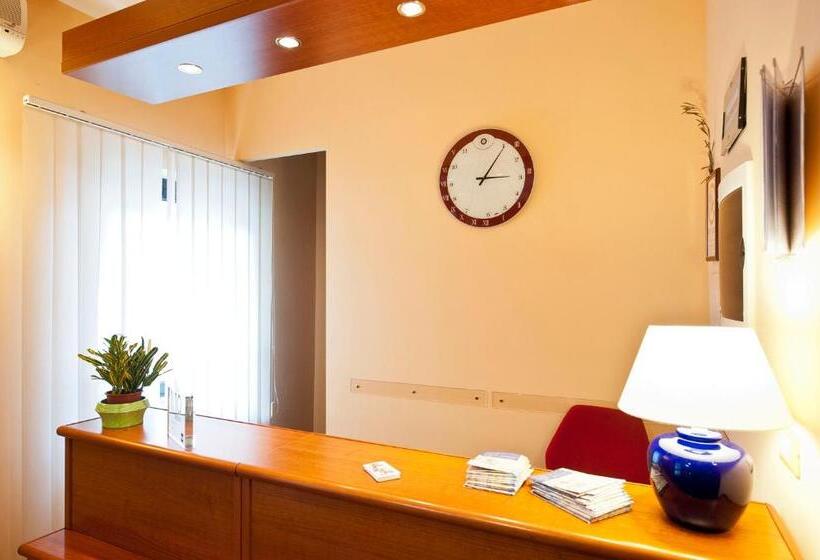 Fotos del hotel 4 Pini:  6