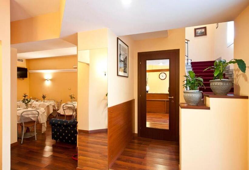 Fotos del hotel 4 Pini:  8