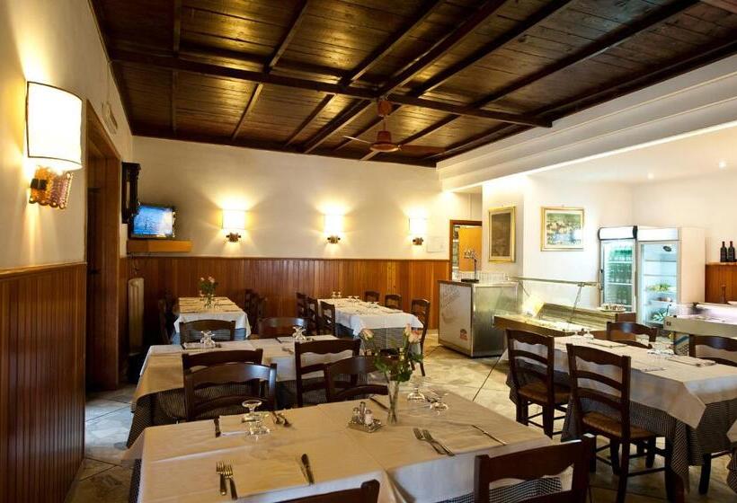 Fotos del hotel 4 Pini:  13