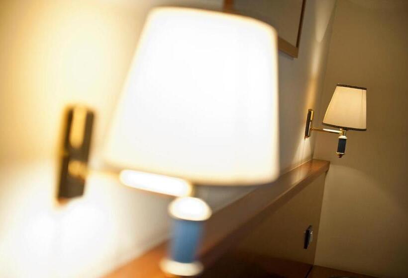 Fotos del hotel 4 Pini:  23