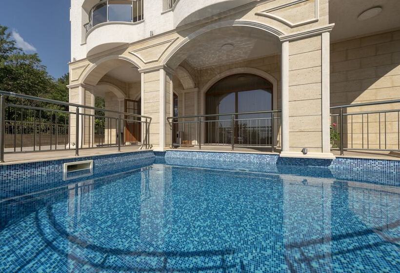 هتل Aqua View Spa Boutique
