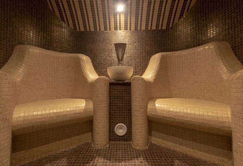 هتل Aqua View Spa Boutique
