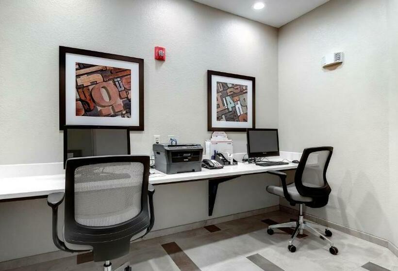 هتل Candlewood Suites Waco, An Ihg