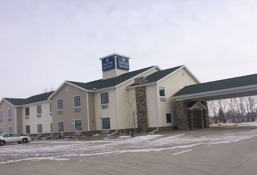 هتل Cobblestone Inn & Suites  Steele