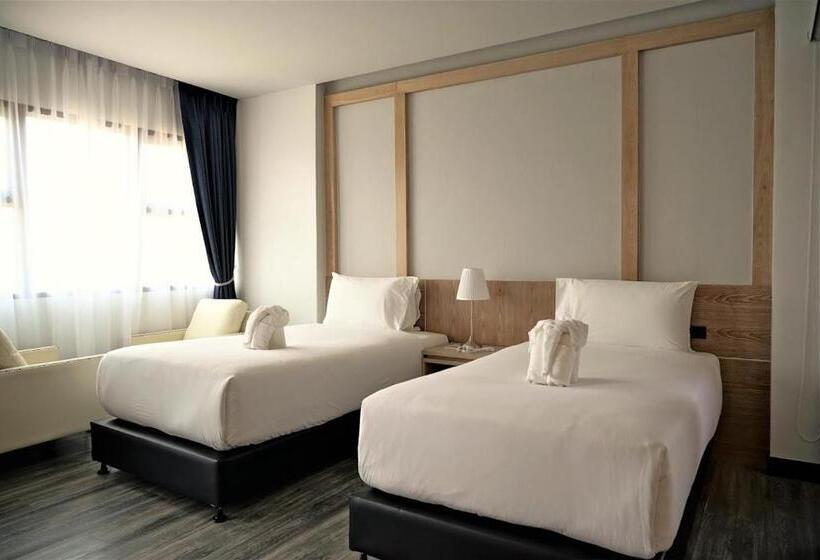 هتل Coco Retreat Phuket Resort & Spa