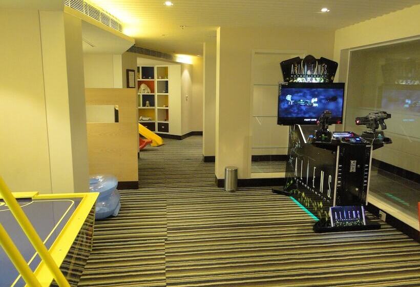 هتل Grand Mercure Agra