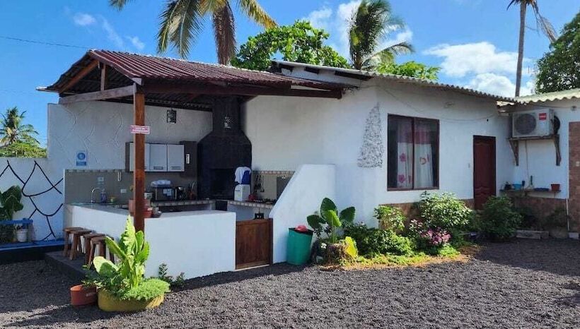 هتل Hospedaje Delfin Azul