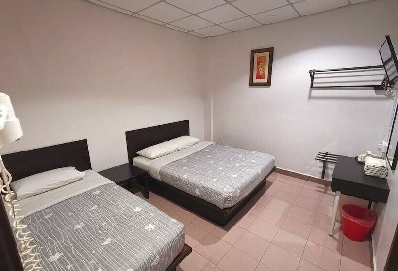 هتل Galaxy Inn