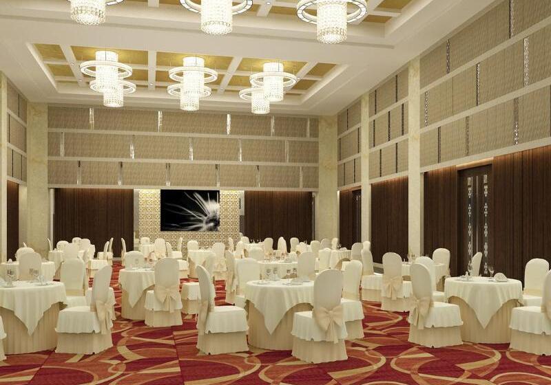 هتل Grand Mercure Agra