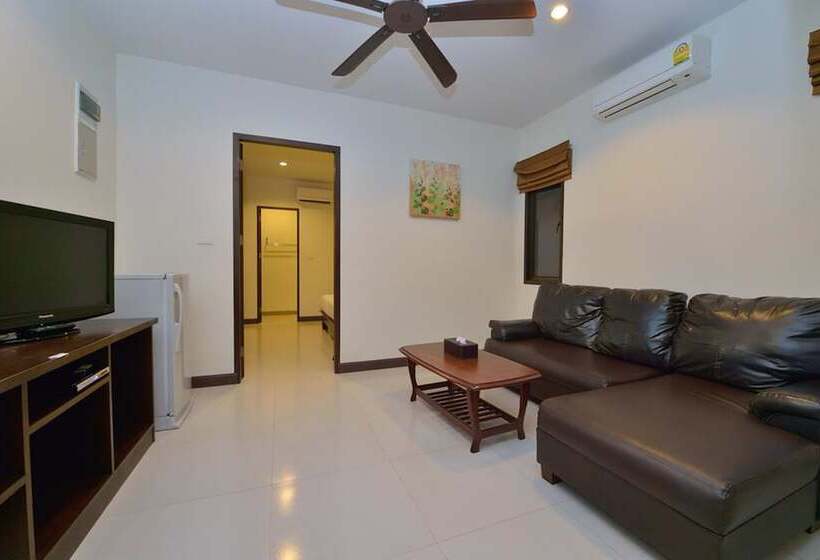 هتل Happy Cottage