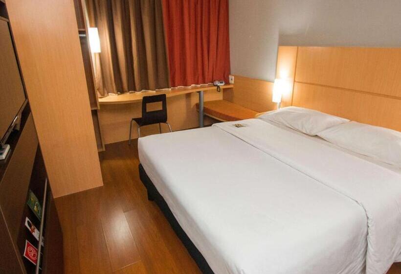 هتل Ibis Asuncion