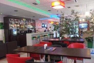 هتل Ibis Asuncion