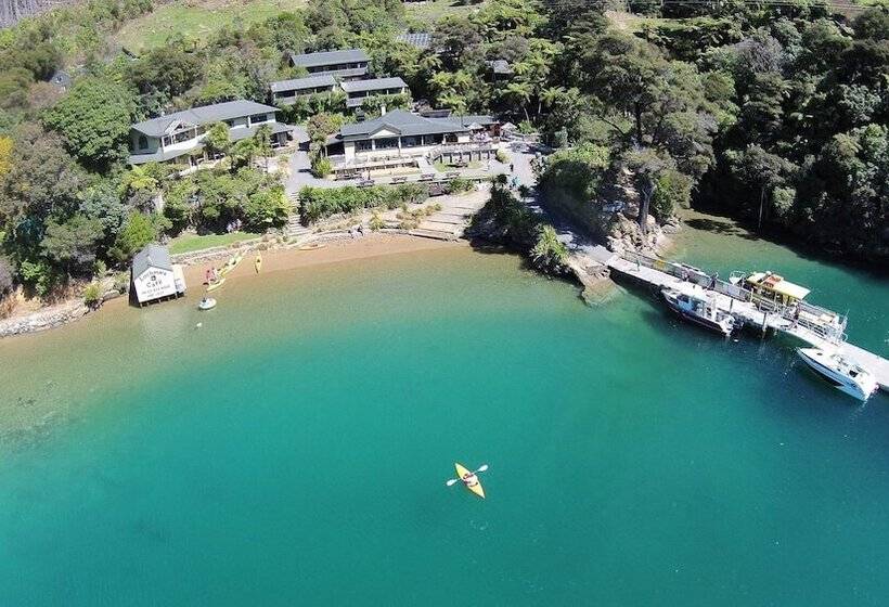 هتل Lochmara Lodge
