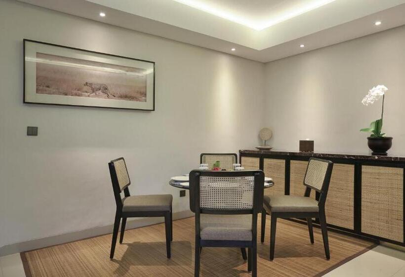 هتل Sanctoo Suites & Villas