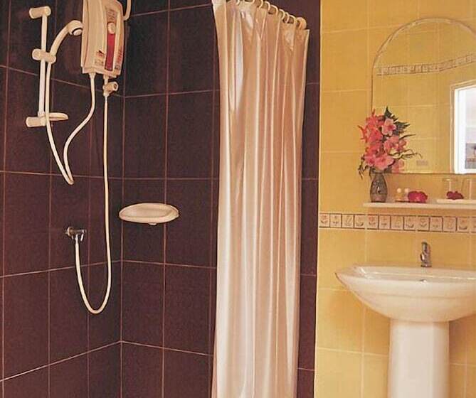 هتل Tj Guesthouse