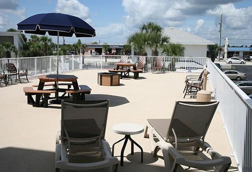 فندق Traders Inn Beach Club